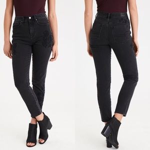 American Eagle Sz 0 Black Embroidered Mom Jeans